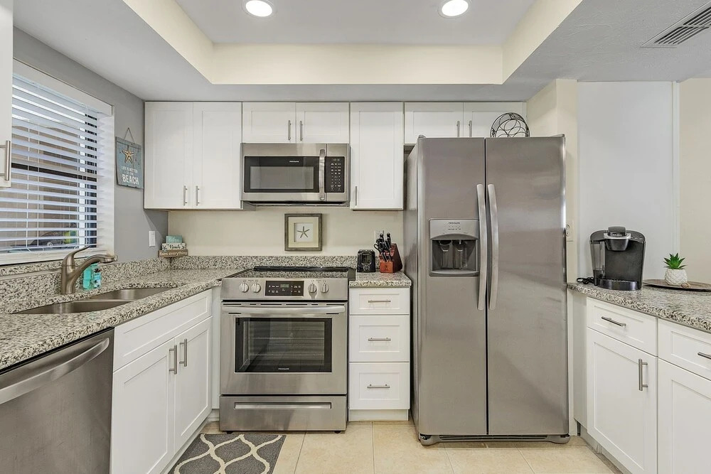 Estero Cove 523 - Beautifully Updated!! 2 Bedroom Condo by RedAwning