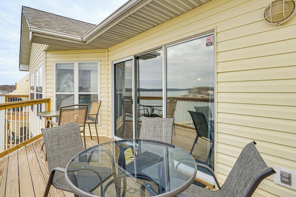 Ozark Condo W/community Pool & Beach Access