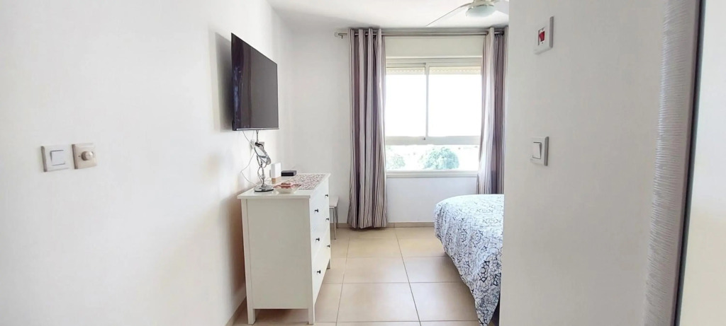 Best location near Leonardo Hotel sea view