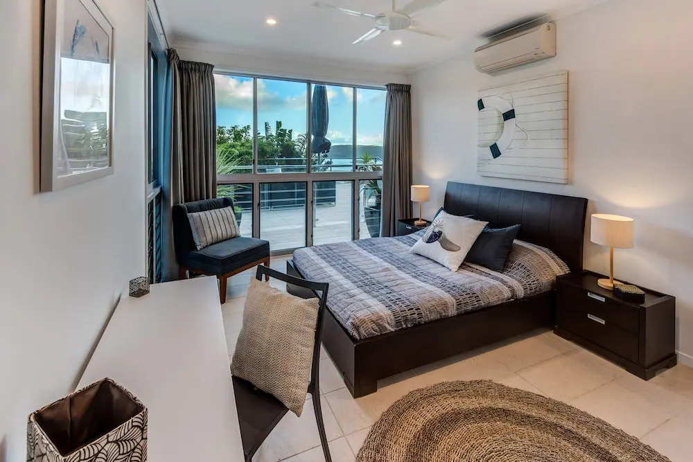 The Vue on Hamilton Island Deluxe Ocean View 4 Bedroom Refurbished Hou