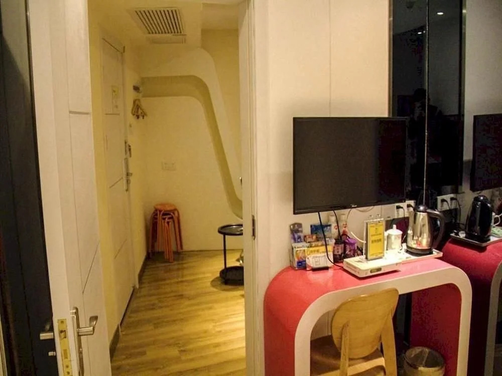 Bengbu Boluomi Fashion Art Hotel