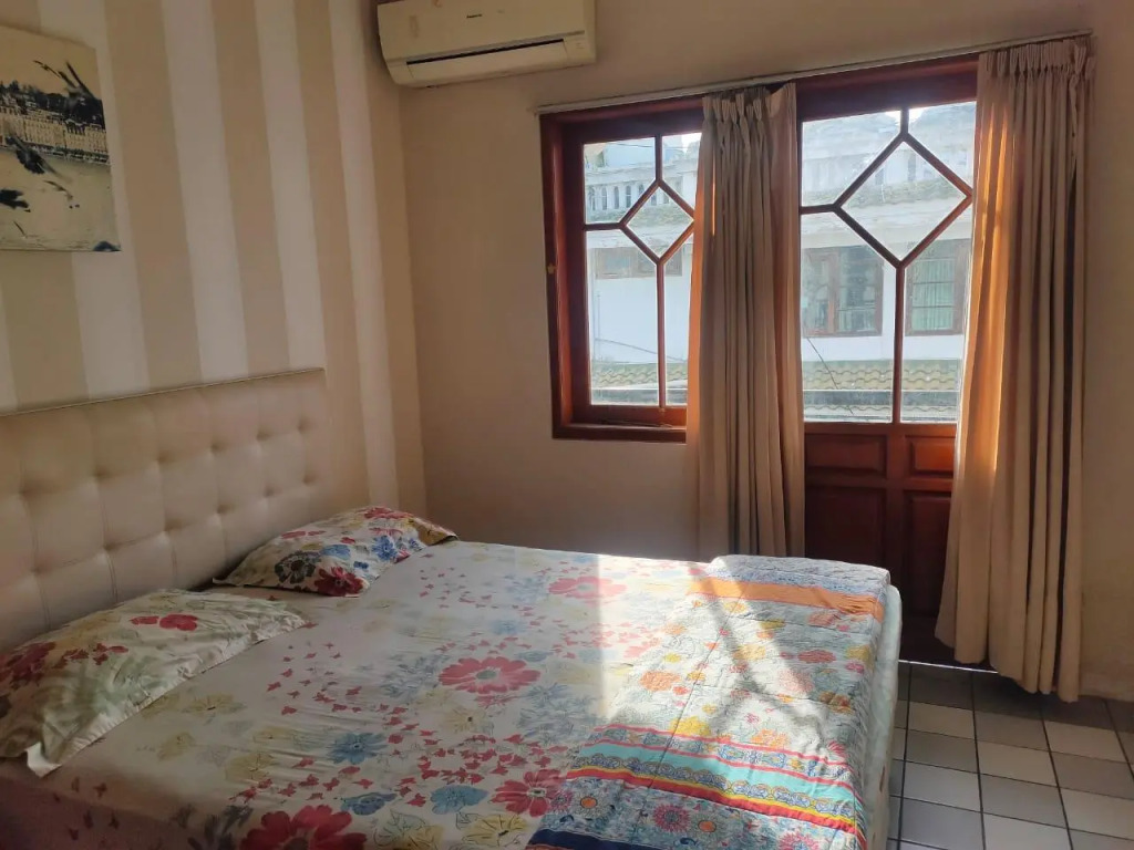 OYO 90800 Lemoon Inn Surabaya