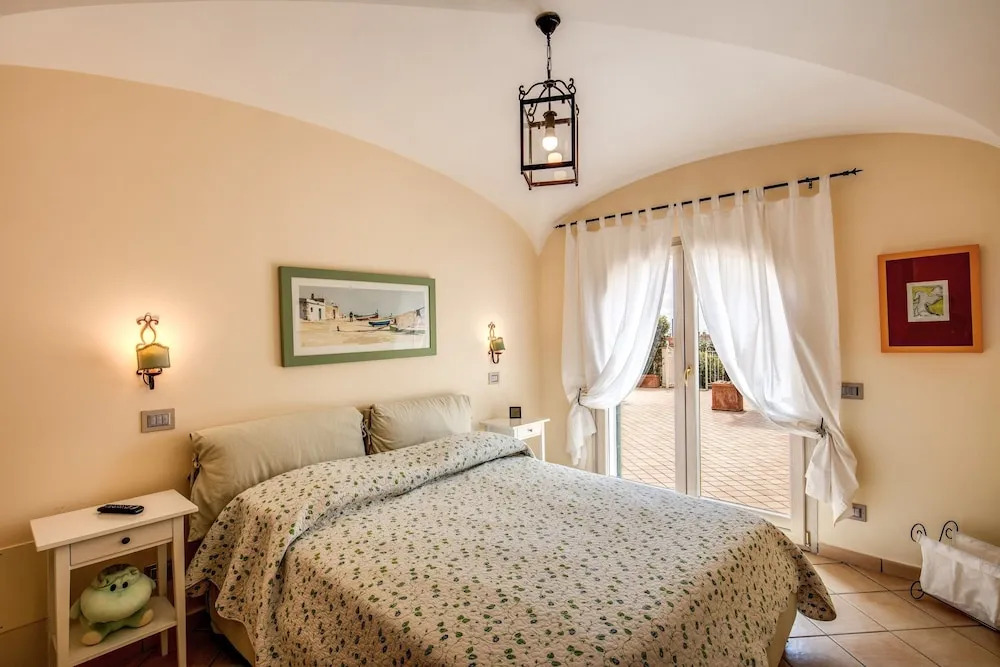 Villa Nen? 3 Bedrooms Villa