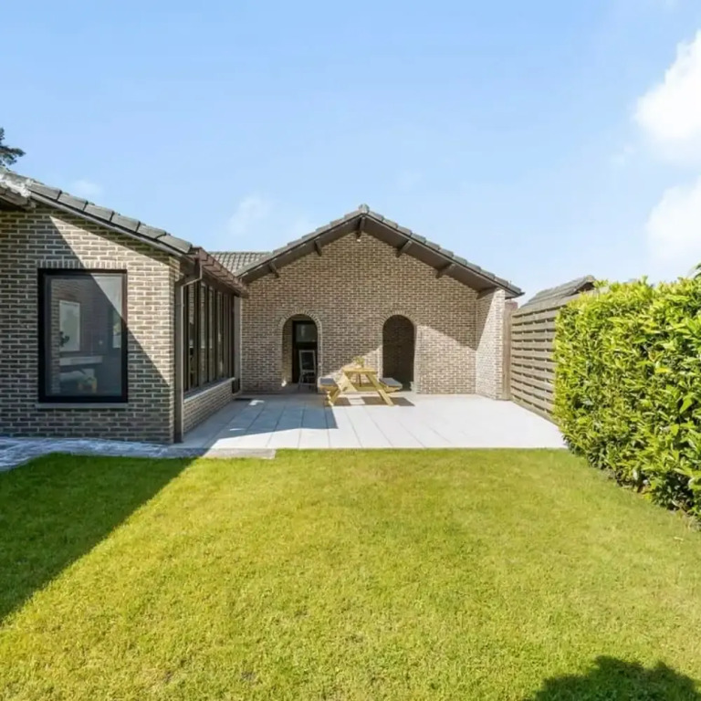 Holiday Home in the Greenery of Limburg