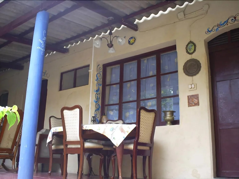 Casa Vieja Guest House