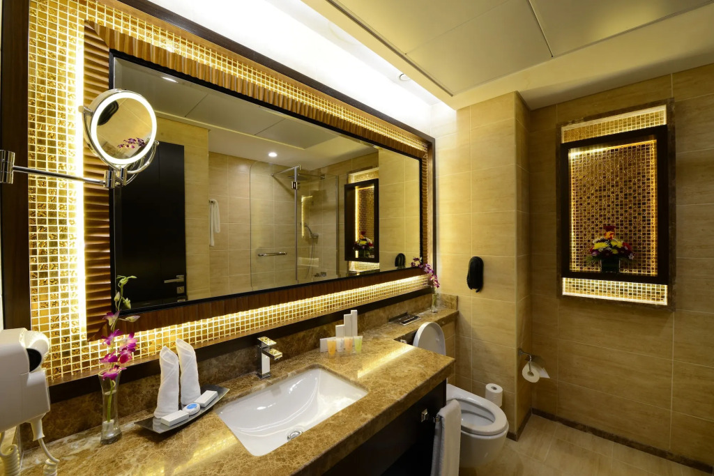 Landmark Premier Hotel