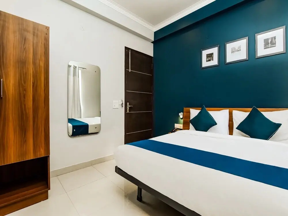 Silverkey Executive Stays 19653 Star Mall