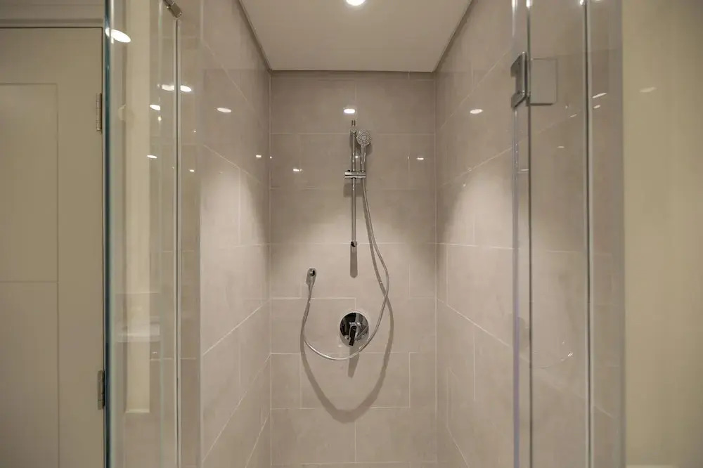 HomesGetaway-ForteDowntown 3BR MaidsRoom