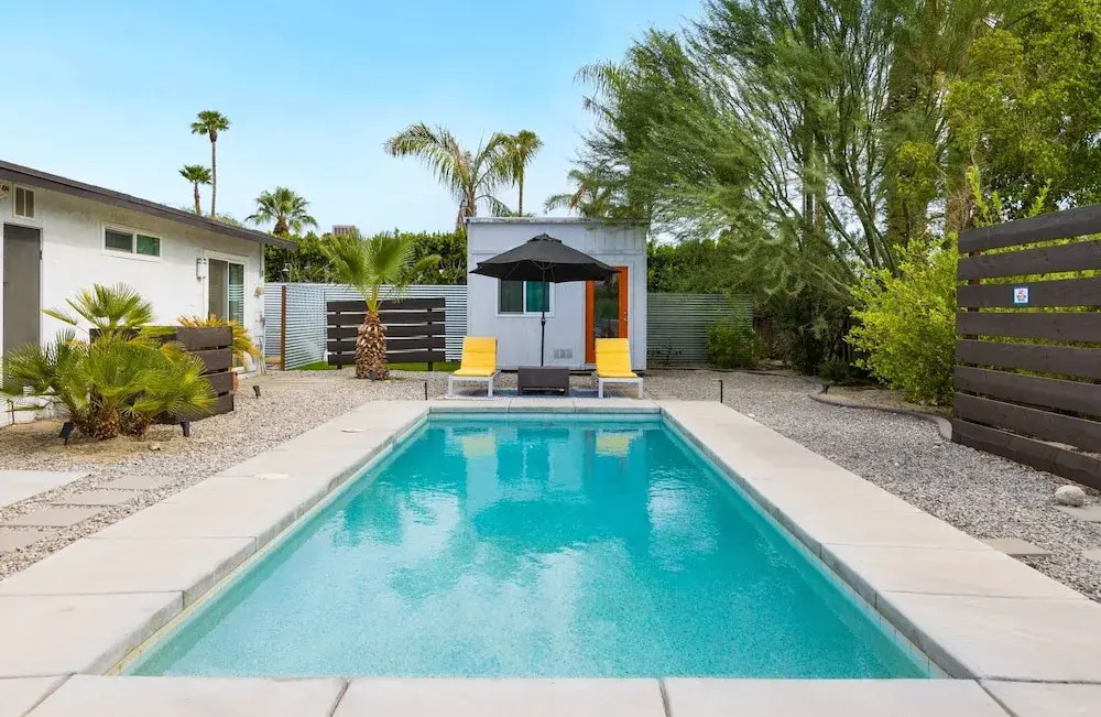 Holiday Pool Paradise