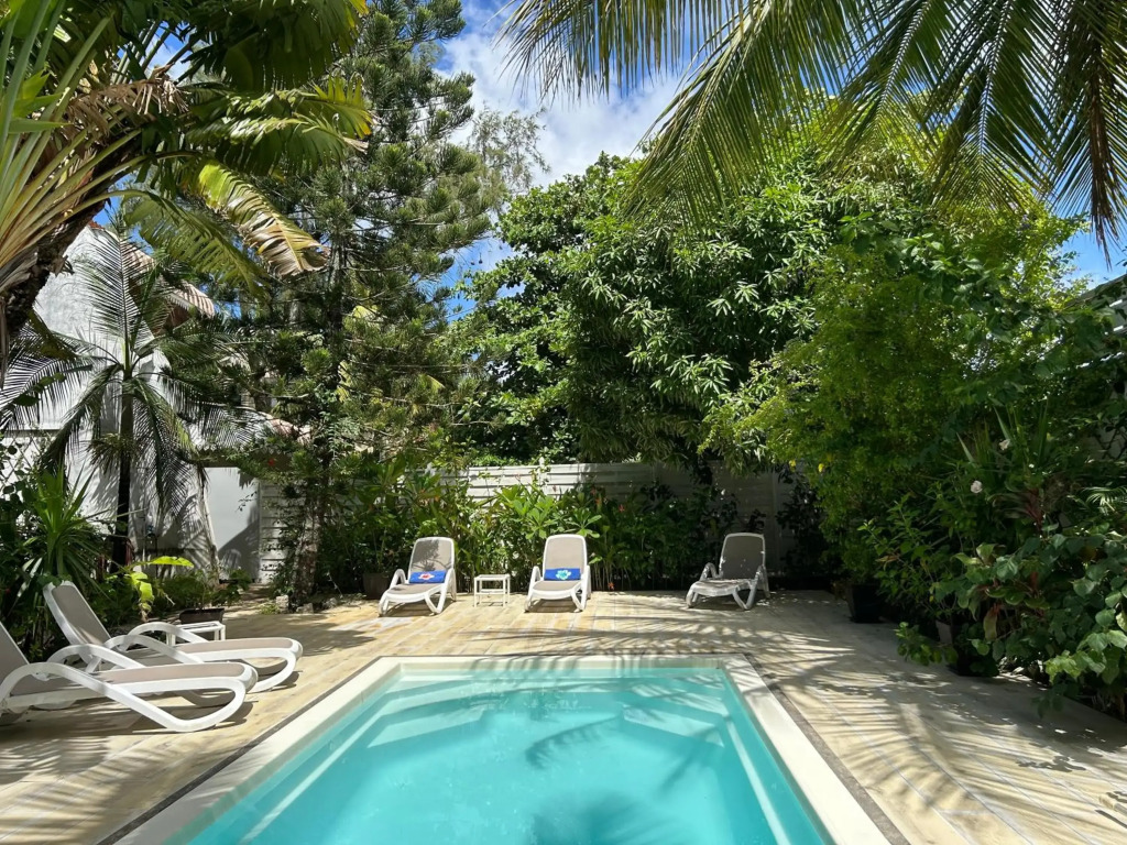 Lush Garden Villa with private pool