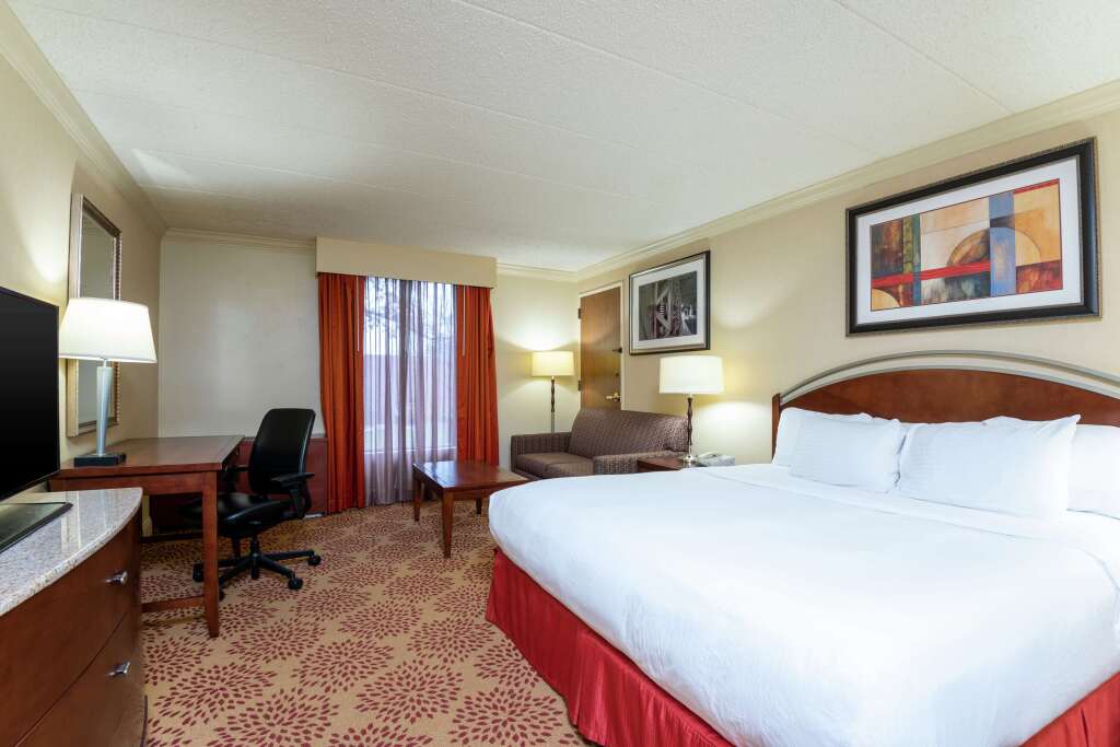 DoubleTree by Hilton Hotel Grand Rapids Airport