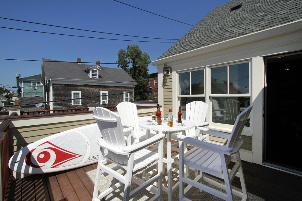 The Newport Lofts - 546 Thames Street