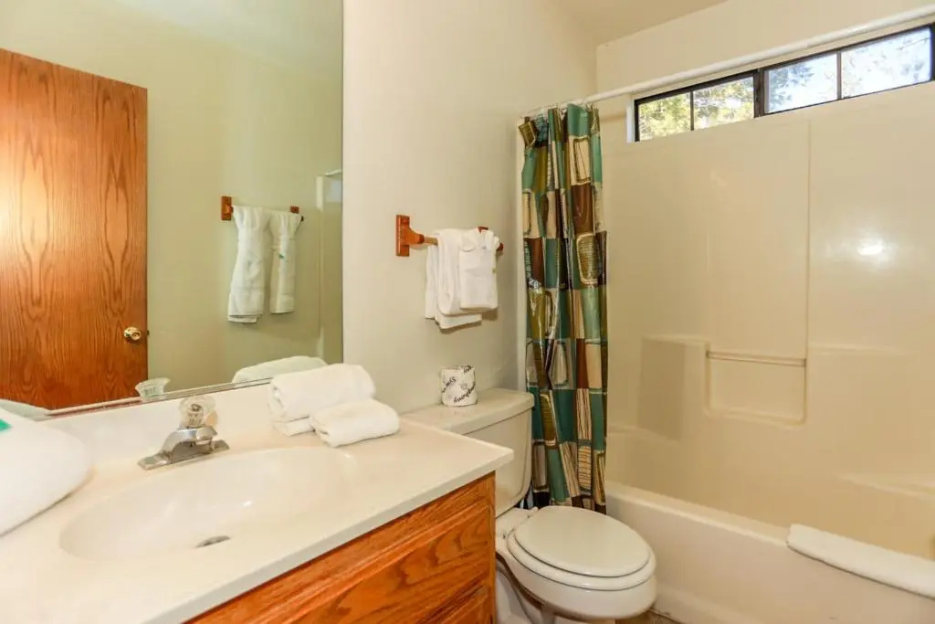 Cozy Hollow - 1890 by Big Bear Vacations