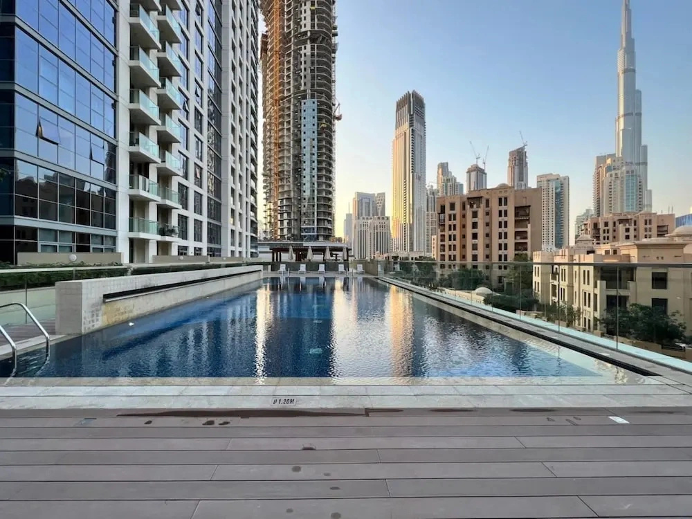Silkhaus Modern New Building Pool Gym