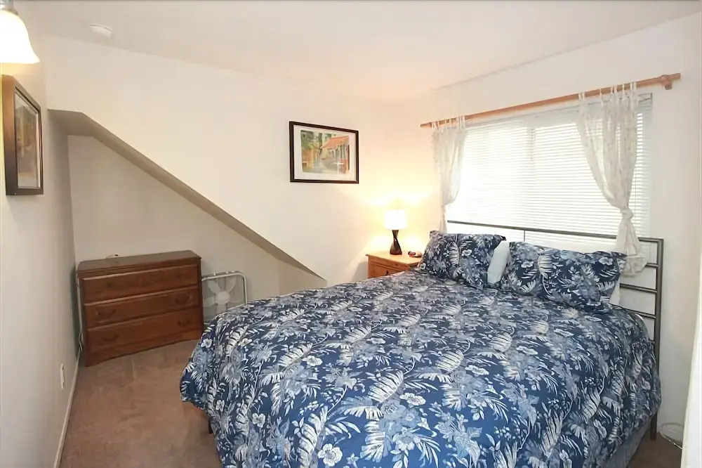 34th St A (68186)