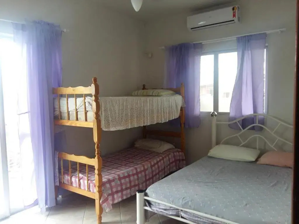 Casa com Piscina em Itapema-SC
