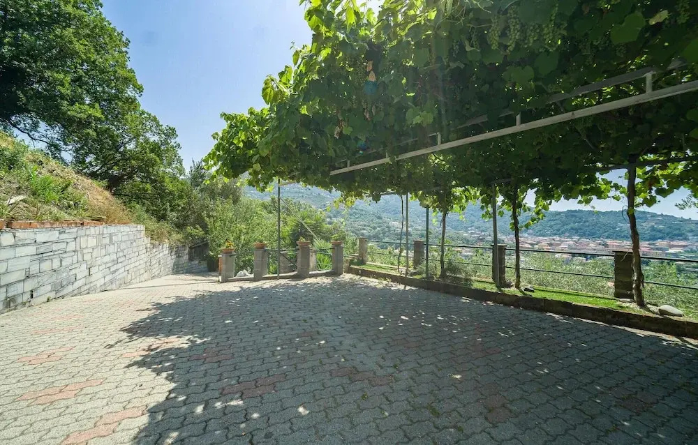 Pet Friendly Home In Chiavari