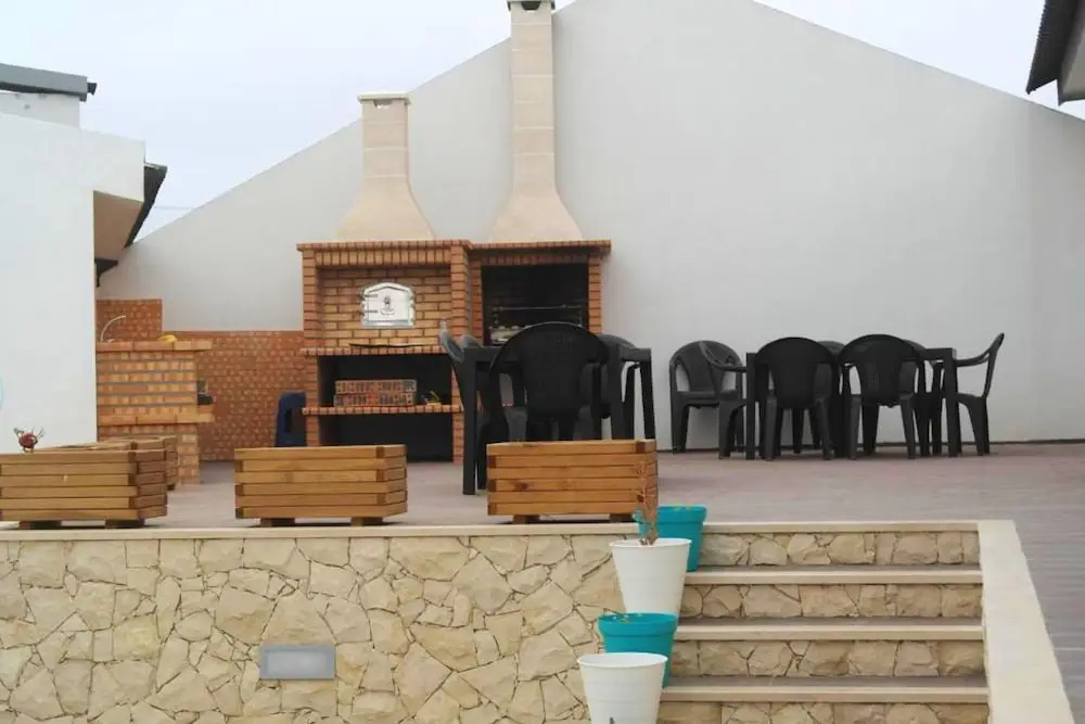 House with 4 Bedrooms in Atalaia, with Pool Access, Enclosed Garden And Wifi - 3 Km From the Beach