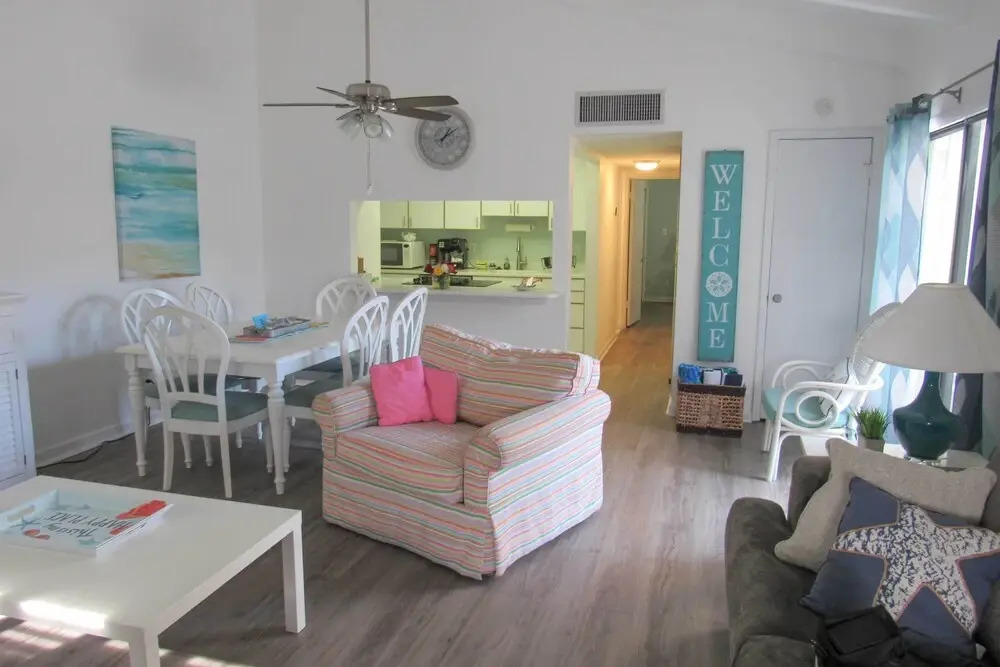 Half-Mi to Beach Access: Sunny Miramar Villa