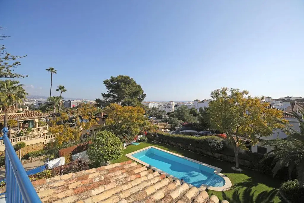Villa 10 Luxe by Lirios Village Marbella - Superb Location and Heated Pool