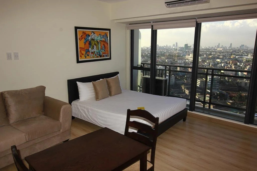 HI HOME At The Knightsbridge Residences