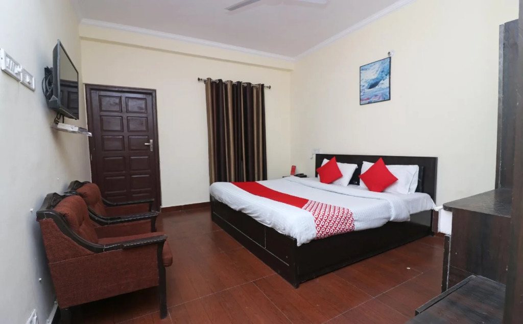 Hotel Rajdhani Palace By OYO Rooms