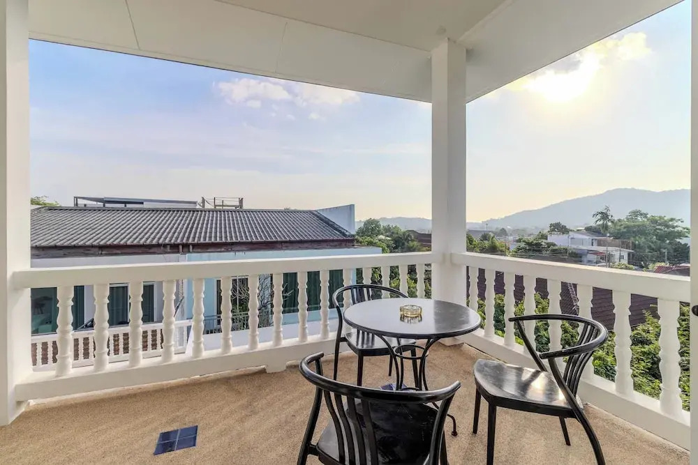 Prime Location  Pool View BBQ V274