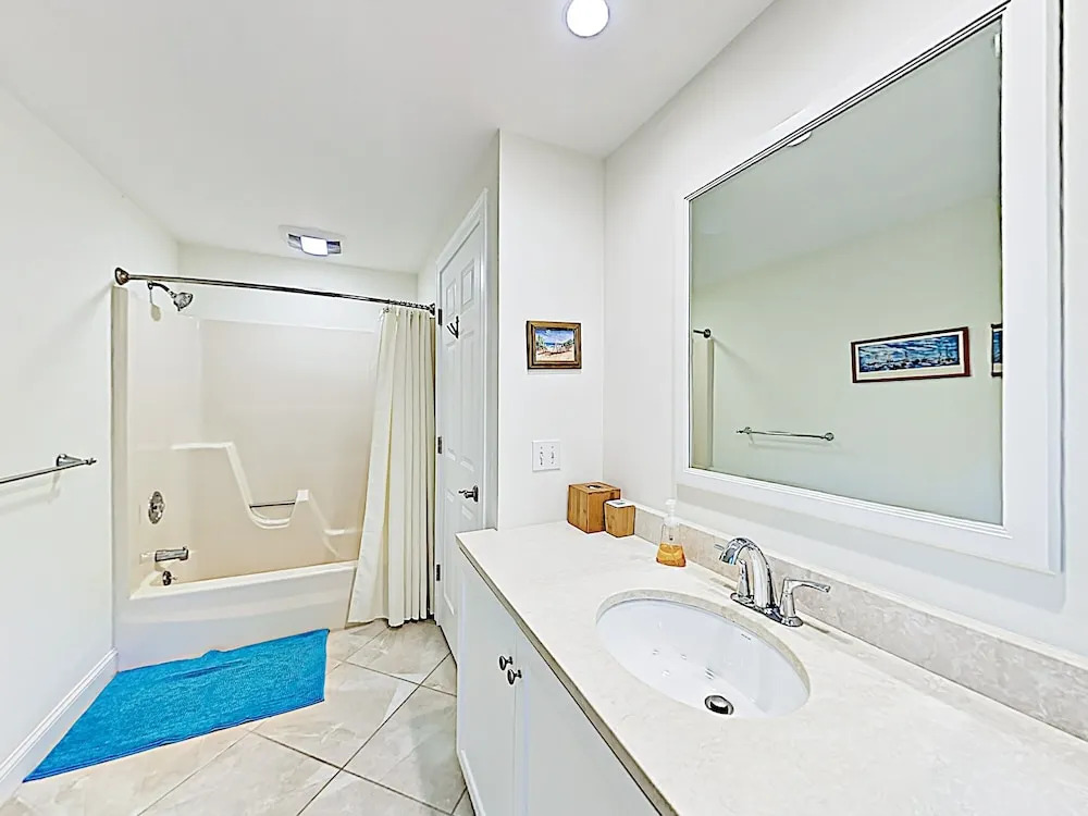 New Listing! Chic Chatham Gem Near Beach & Ferry 3 Bedroom Home