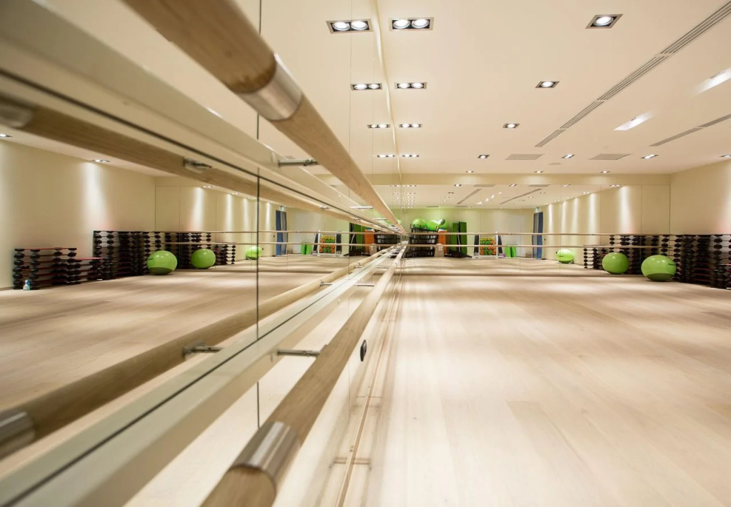 Kronwell Brasov Hotel