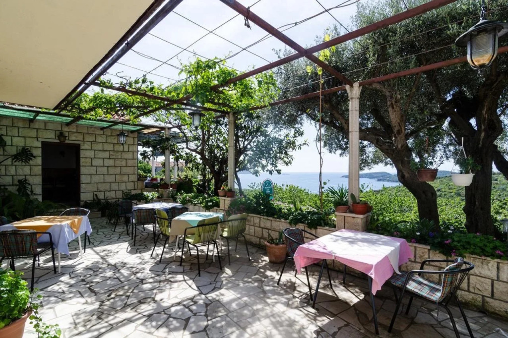 Guesthouse Moretić