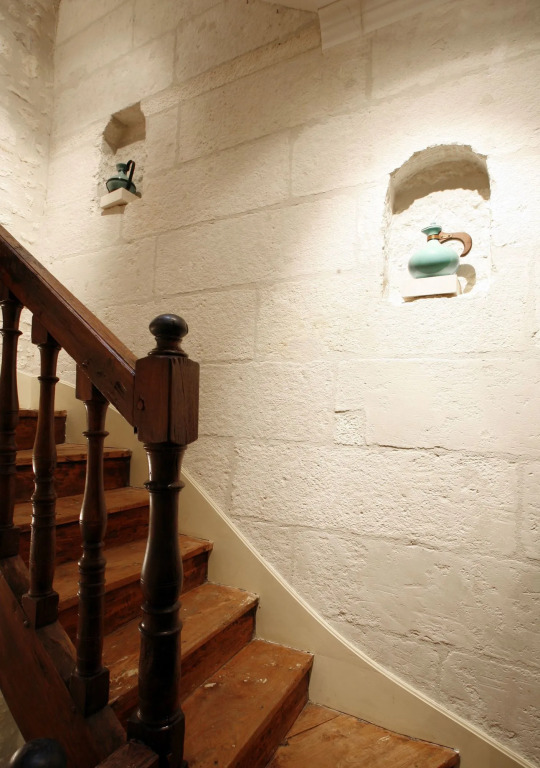 La Porte Rouge - The Red Door Inn