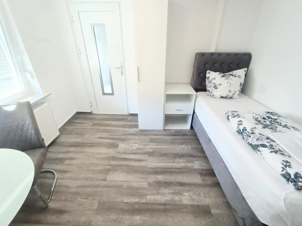 FMI,Apartment One stop to Frankfurt Airport