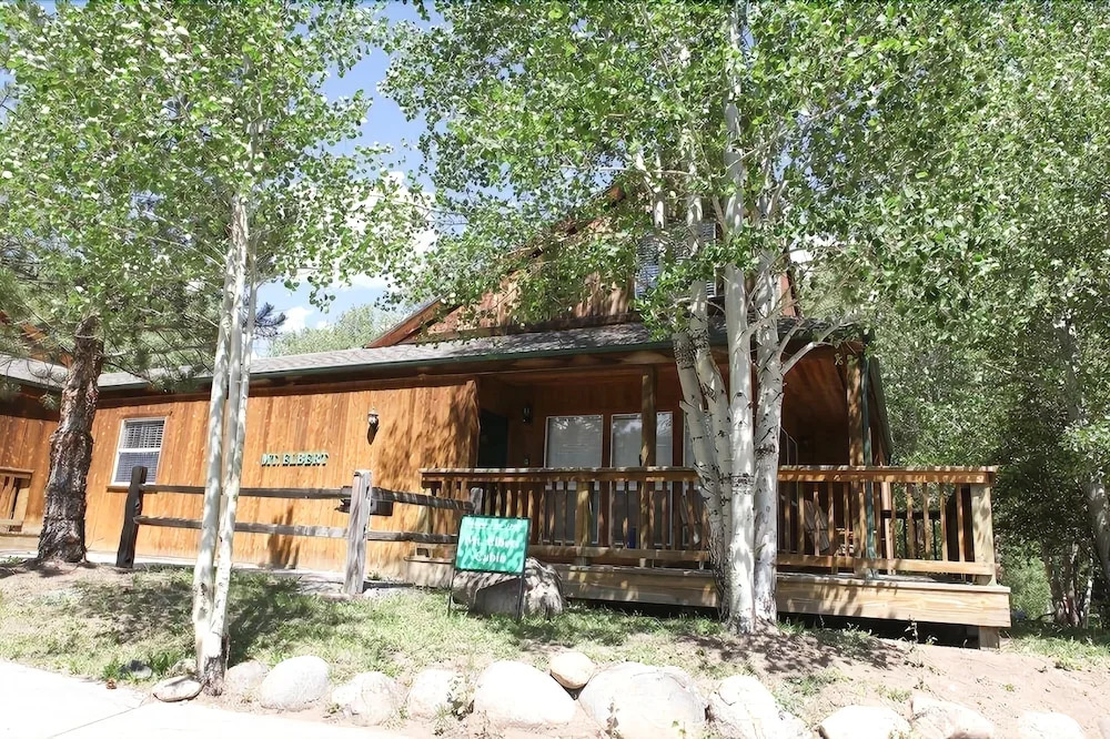 Mt. Elbert Chalet at Creekside Chalets - 2 Br Cabin