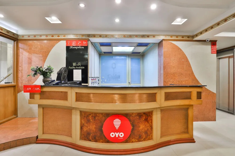 OYO 17117 Hotel Rainbow
