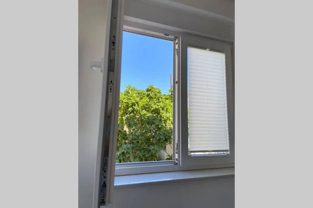 A lovely and cozy room with a breathtaking view 2