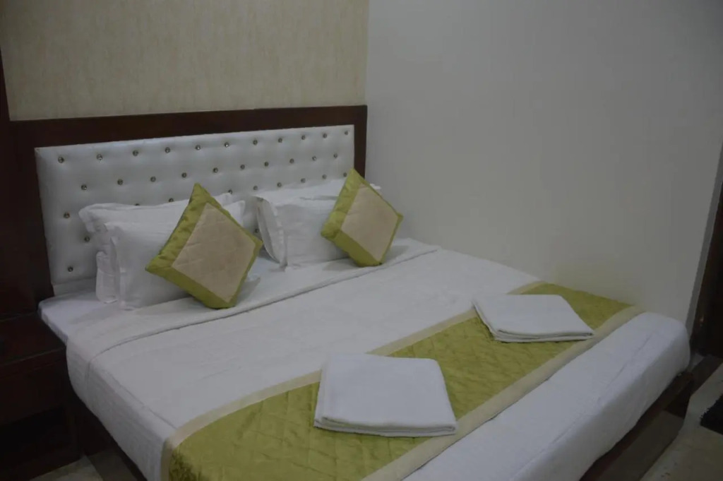 Hotel Midcity