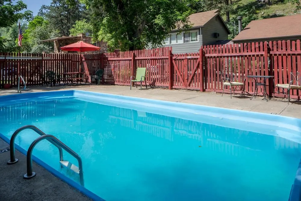 Boulder Mountain Lodge