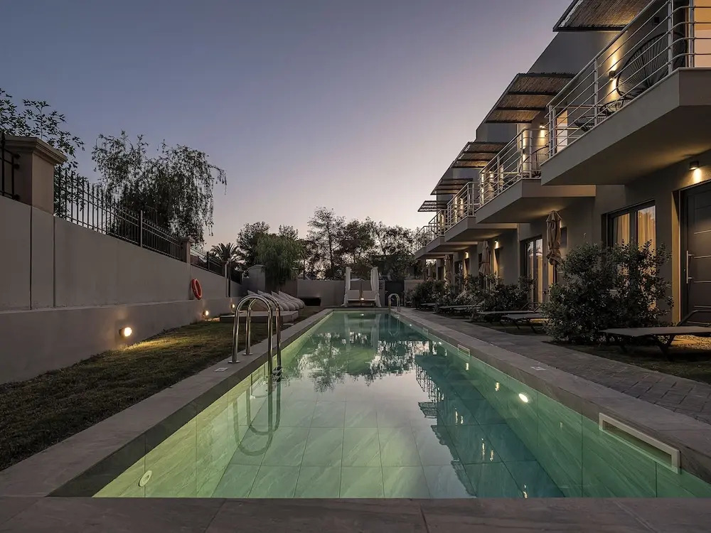 NEK Suites