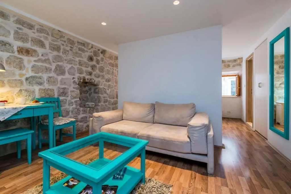 Historical City Center Apartment