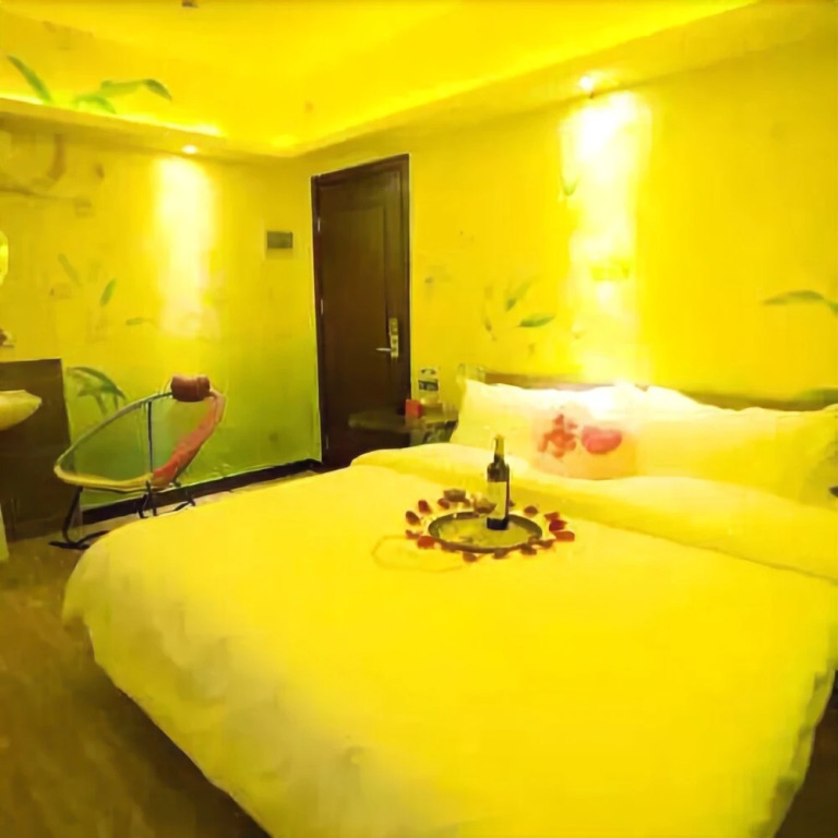 Zuiai Theme Hotel