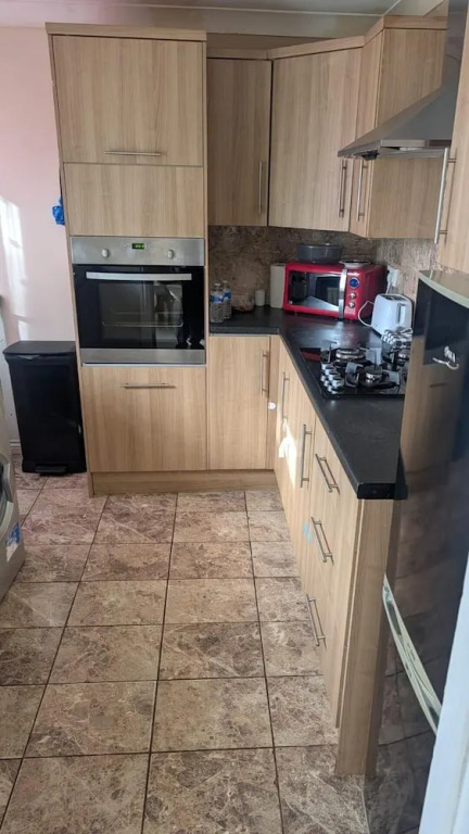 Spacious- 3 Bedroom House for 6 Adults