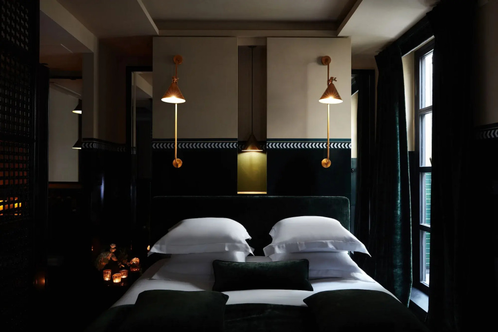 Monsieur George Hotel & Spa - Champs-Elysées