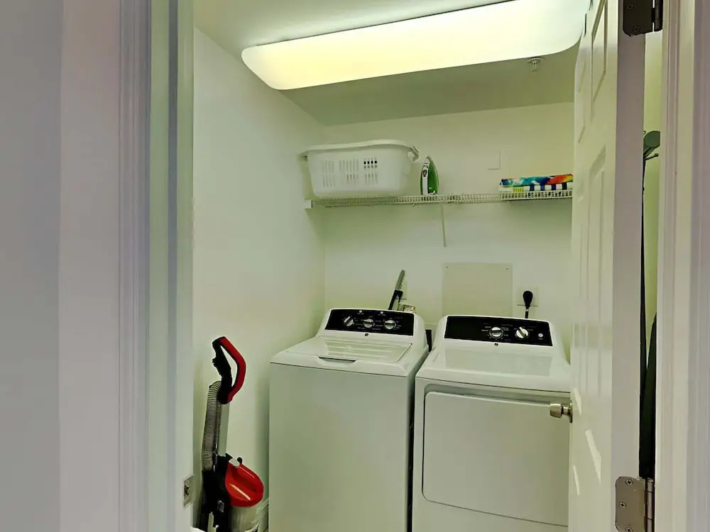 Silver Beach Towers #1404w