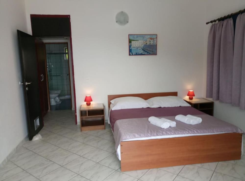 Villa Azure Saplunara