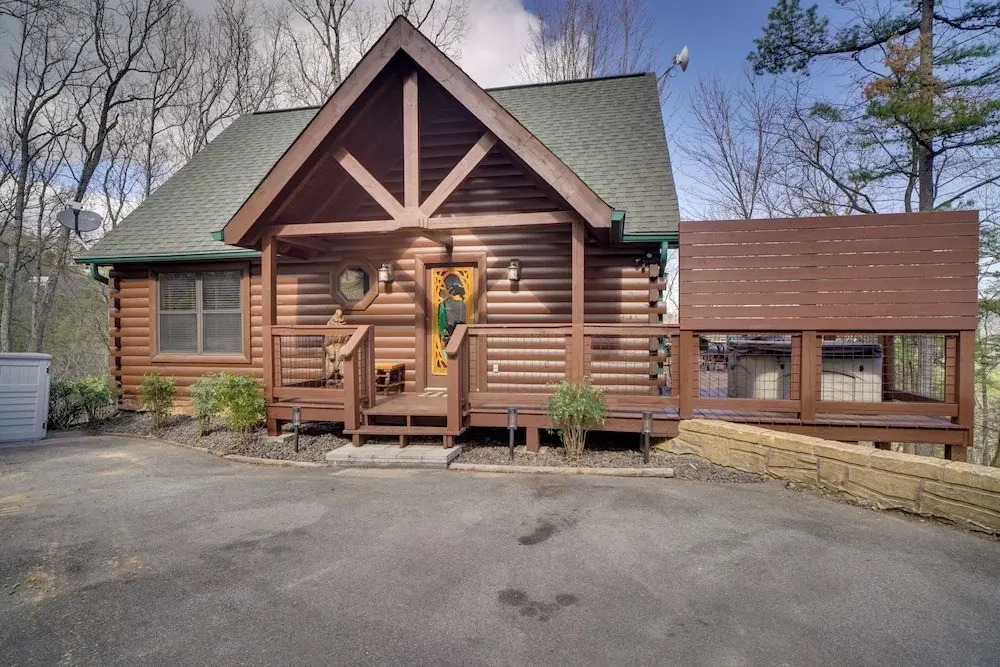 5 Mi to Smoky Mtn Natl Park: Hot Tub Haven!