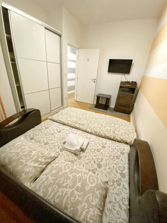 Pleasure Lux2