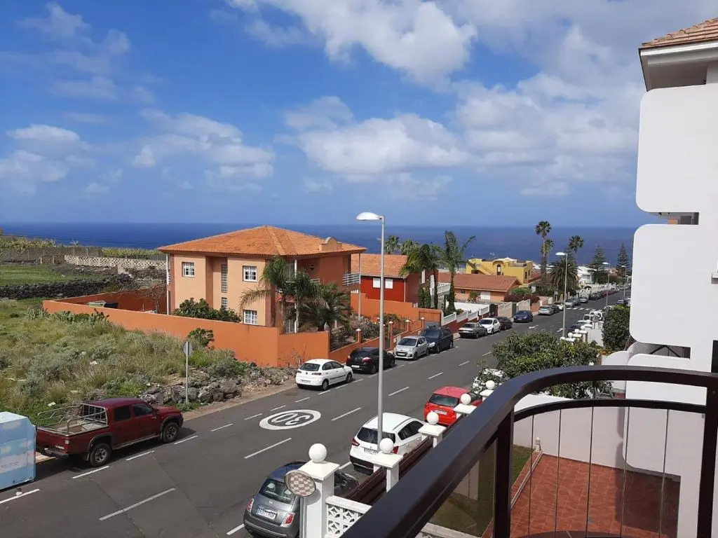 Apartment in Bajamar near coast