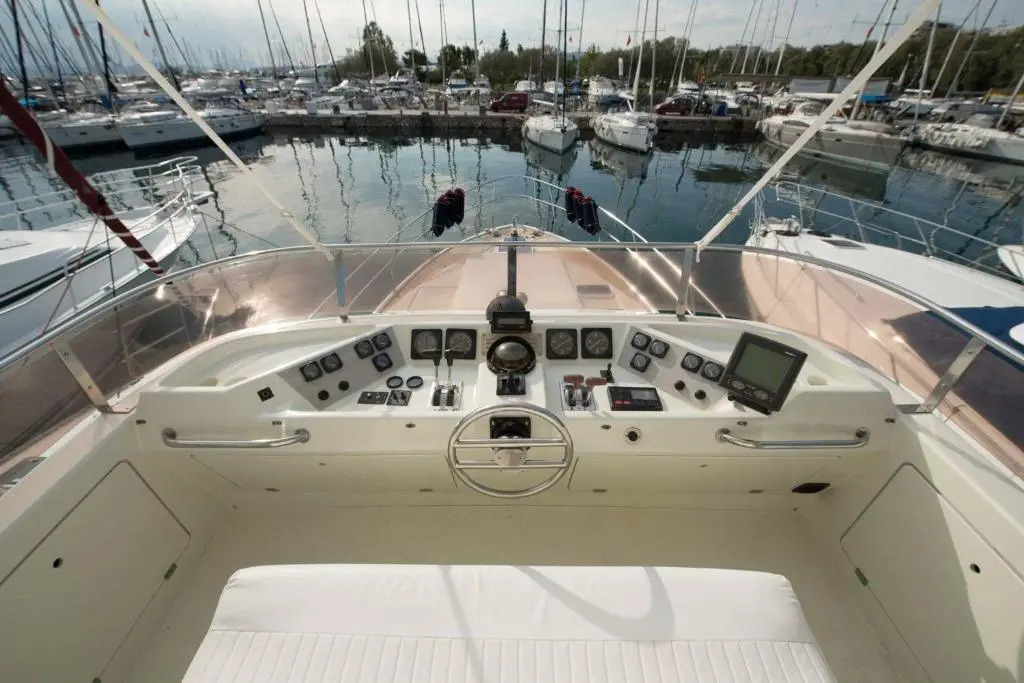 Solymar Greece Yachting. m/y "LL"