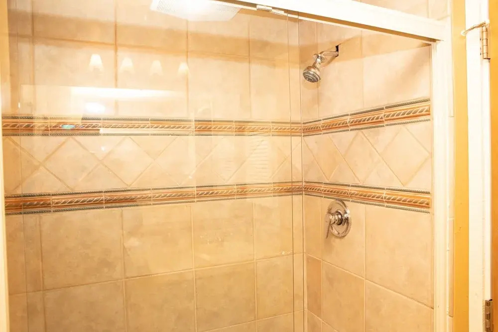 103 Fallridge Miniums 3 Bedroom Condo by RedAwning