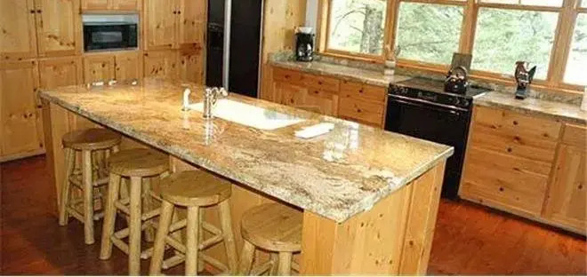 RMR: Cottagewood House in Teton Village